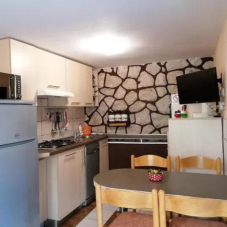 5320b Apartment